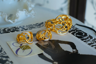 vintage toccata Elizabeth Taylor for Avon 藤蔓 手镯 耳夹