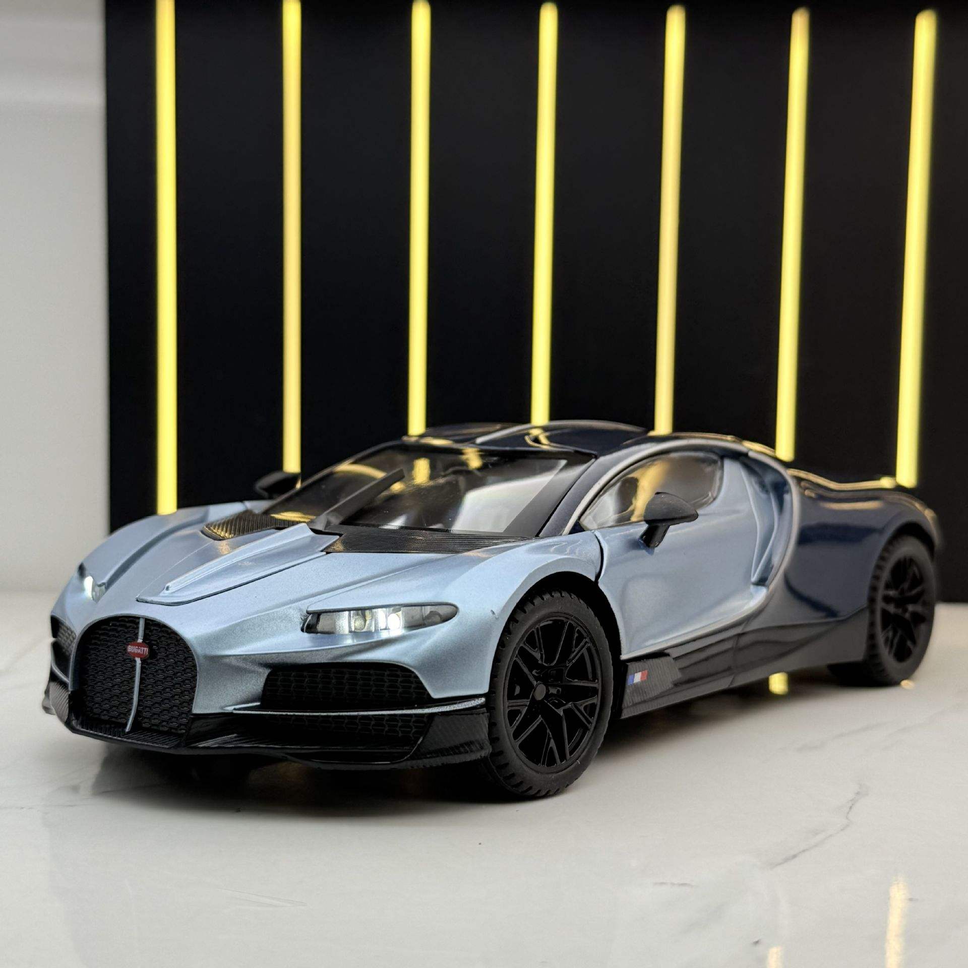 新款威丽合金车模1:24布加迪陀飞轮跑车声光儿童玩具模型摆件