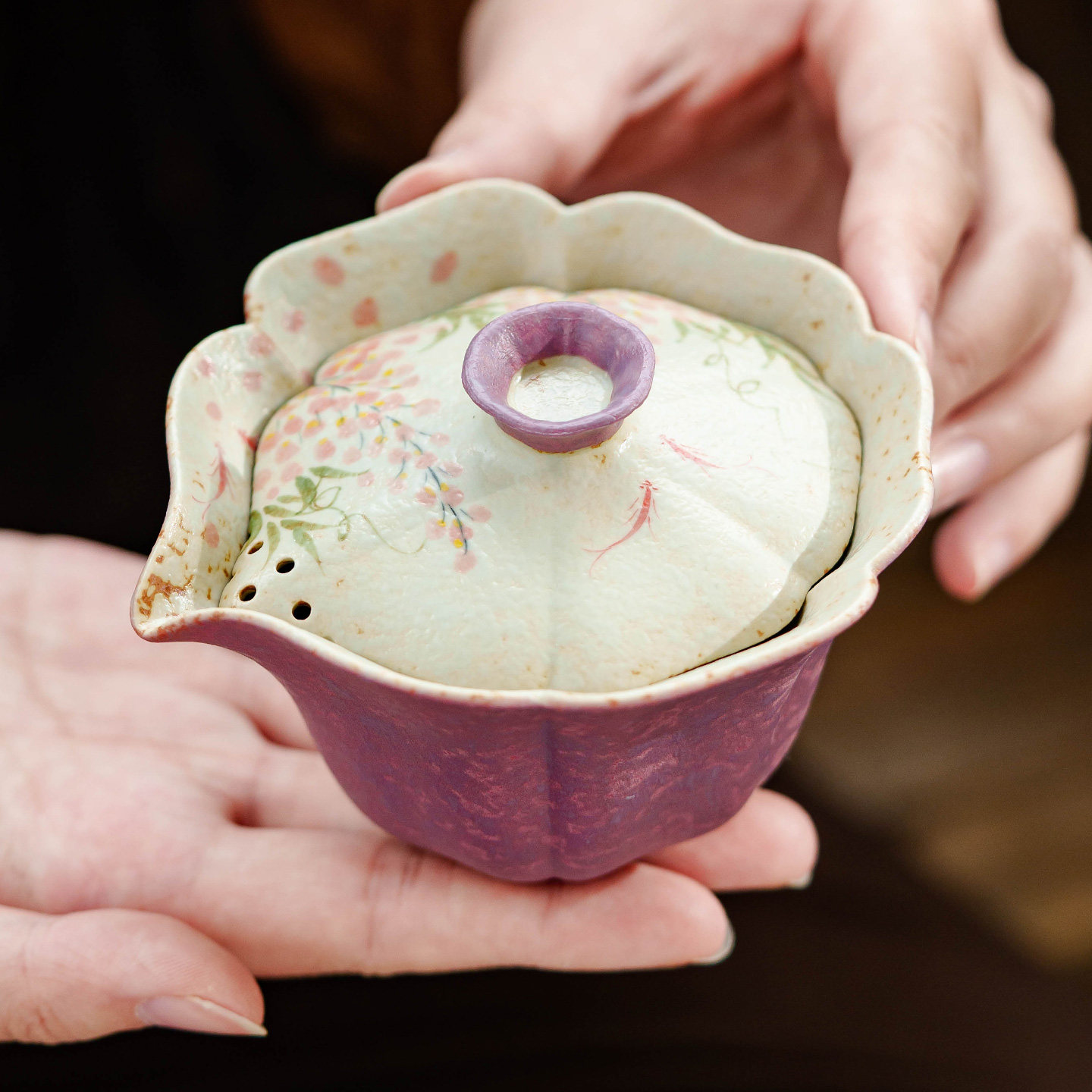 极素手绘紫藤戏鲤陶瓷手抓壶茶壶泡茶家用茶具不烫手2026新款单个