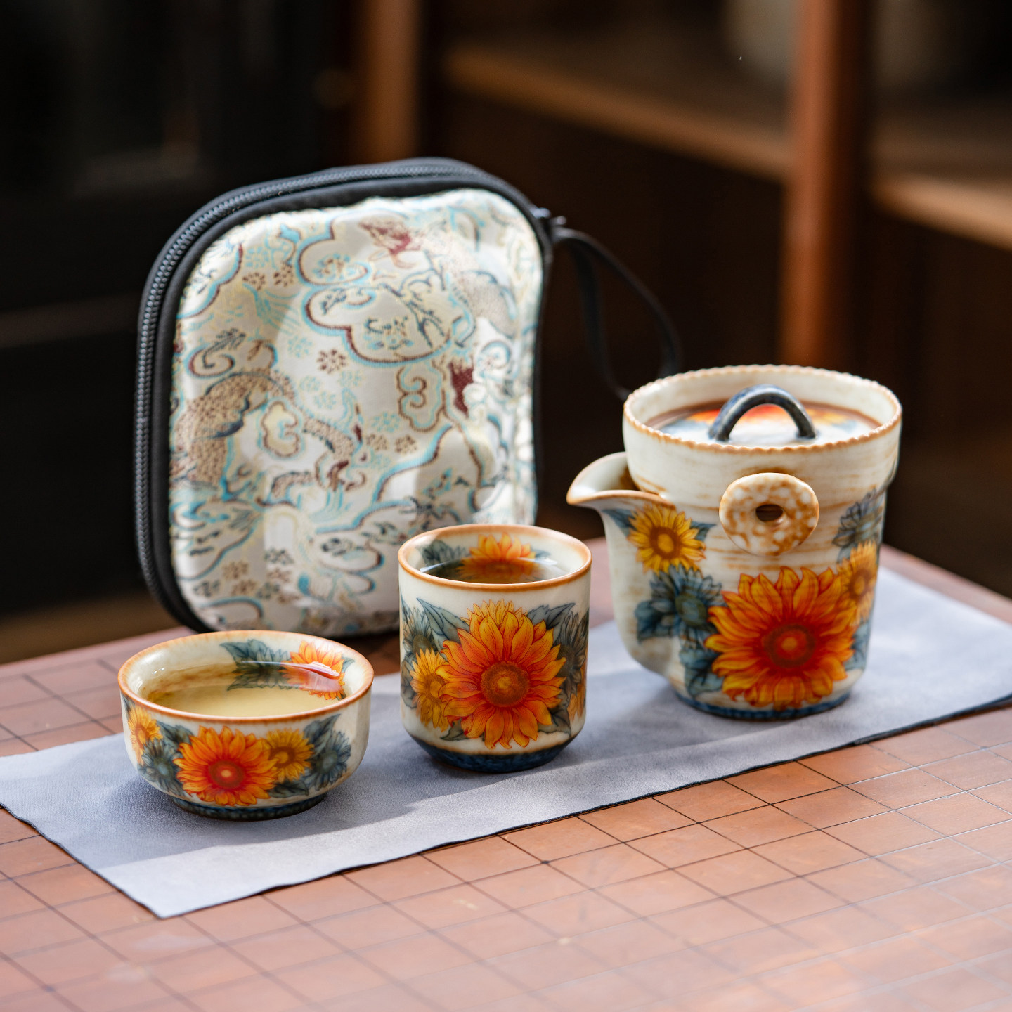 极素焦糖釉汝窑向阳花陶瓷旅行茶具套装一壶两杯露营便携式快客杯