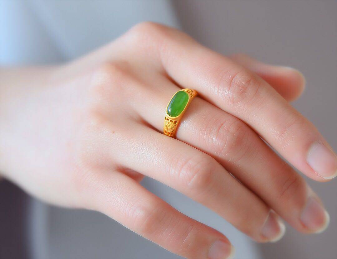新款纯银镀金镶玉石戒指天然碧玉马鞍戒男女款福字古法金鎏金工艺