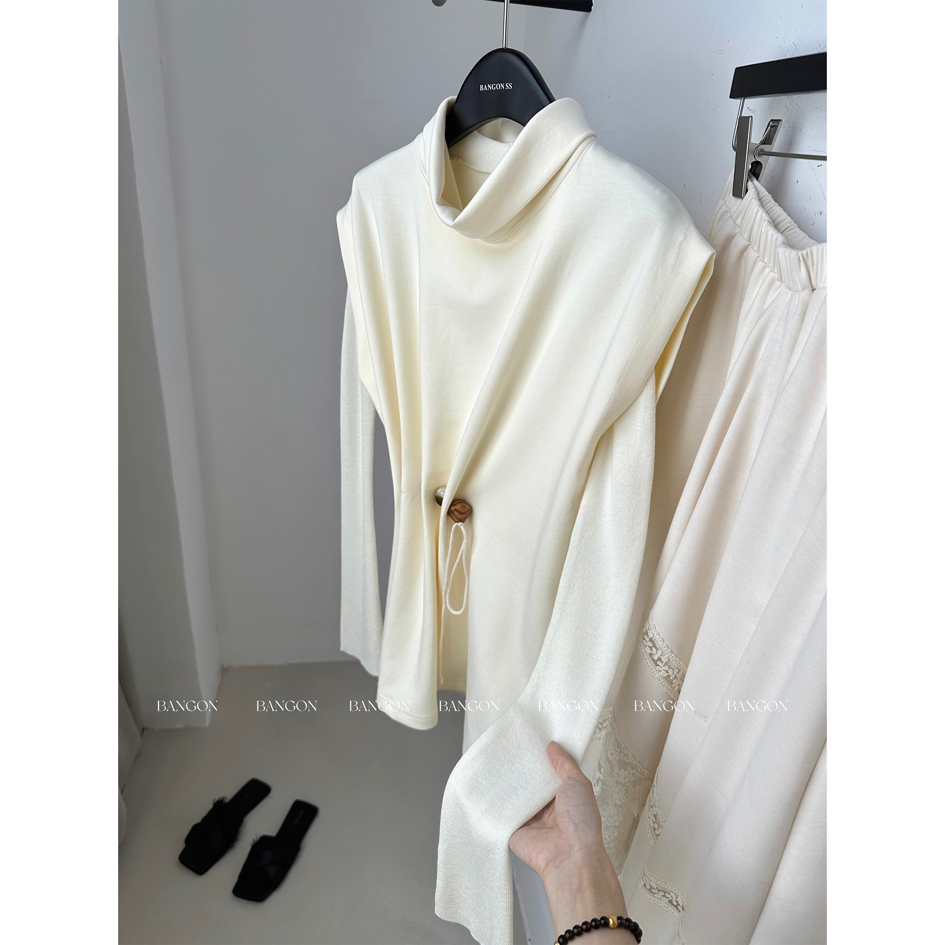 气质温柔风高级感显瘦针织衫时尚