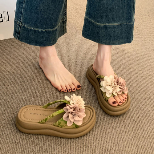 覆古花朵一字拖鞋女夏外穿2026新款厚底海边度假凉鞋休闲凉0626k