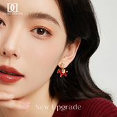 999银针鸿运飞马耳环女2026新款 独特设计小马耳钉本命年红色耳饰