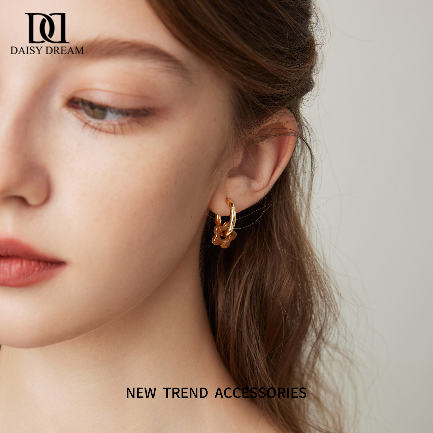 花花耳圈简约素圈耳钉女轻奢小众气质花朵耳环高级感耳扣时尚耳饰,饰品/流行首饰/时尚饰品新,耳环,淘宝优惠券,粉丝福利购,淘宝优惠卷