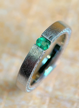 星赞S925纯银镀金约0.14克拉天然祖母绿戒指拉丝工艺复古男女同款