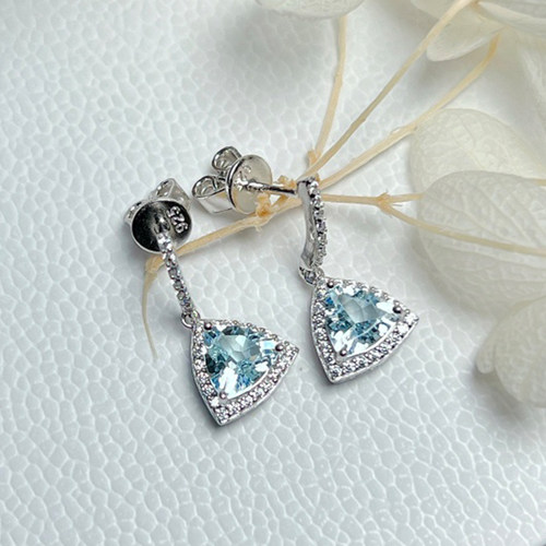 星赞轻奢珠宝S925银约1.36ct天然海蓝宝耳环围钻三角形百搭耳环