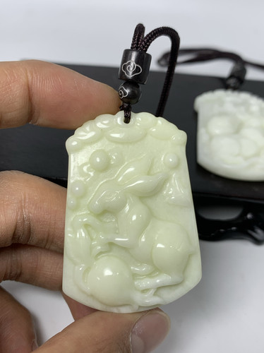 陕西蓝田玉白玉生肖吊坠大版男女款挂件项链天然玉石生肖平安牌