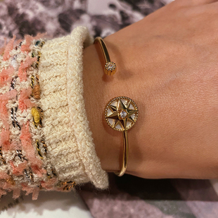 吾爱浪漫主义粉玉髓925纯银金色开口女可调节天然白贝母罗盘手镯