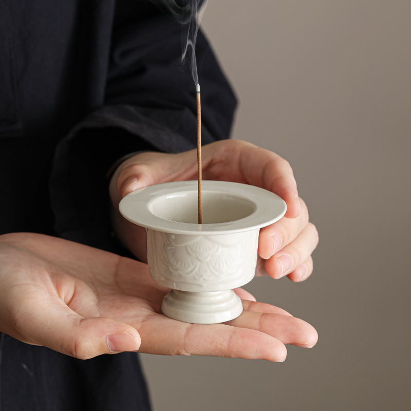 草木灰浮雕高足香炉陶瓷家用檀香