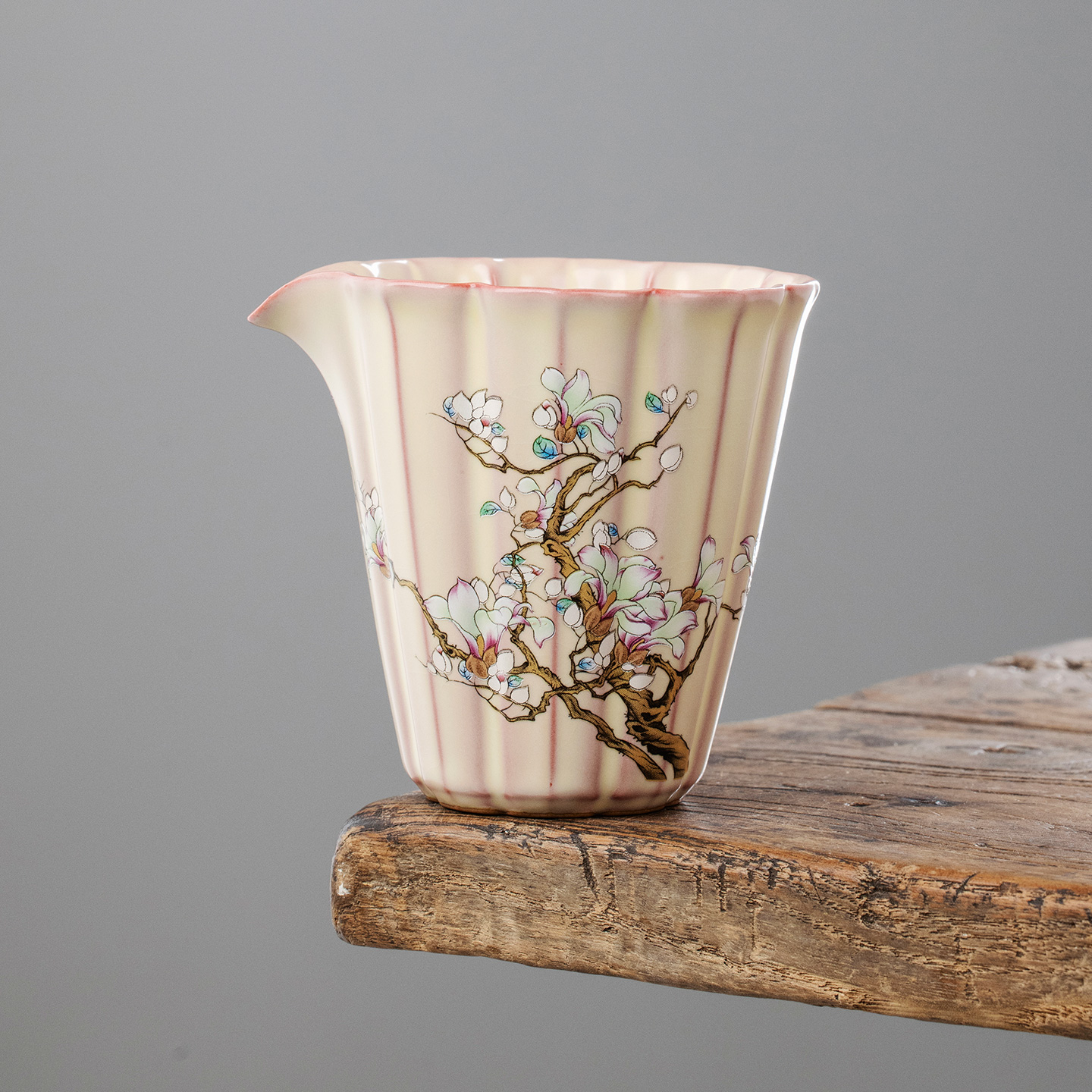 米黄汝窑玉兰花莲韵陶瓷公道杯