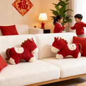 中式 饰用品床上 新年红色小马红毛绒抱枕客厅沙发靠垫马年吉祥物装