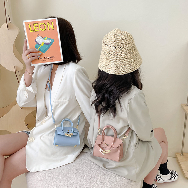 儿童斜挎亲子包包女童小女孩手提时尚潮童潮包洋气红色绿色粉色