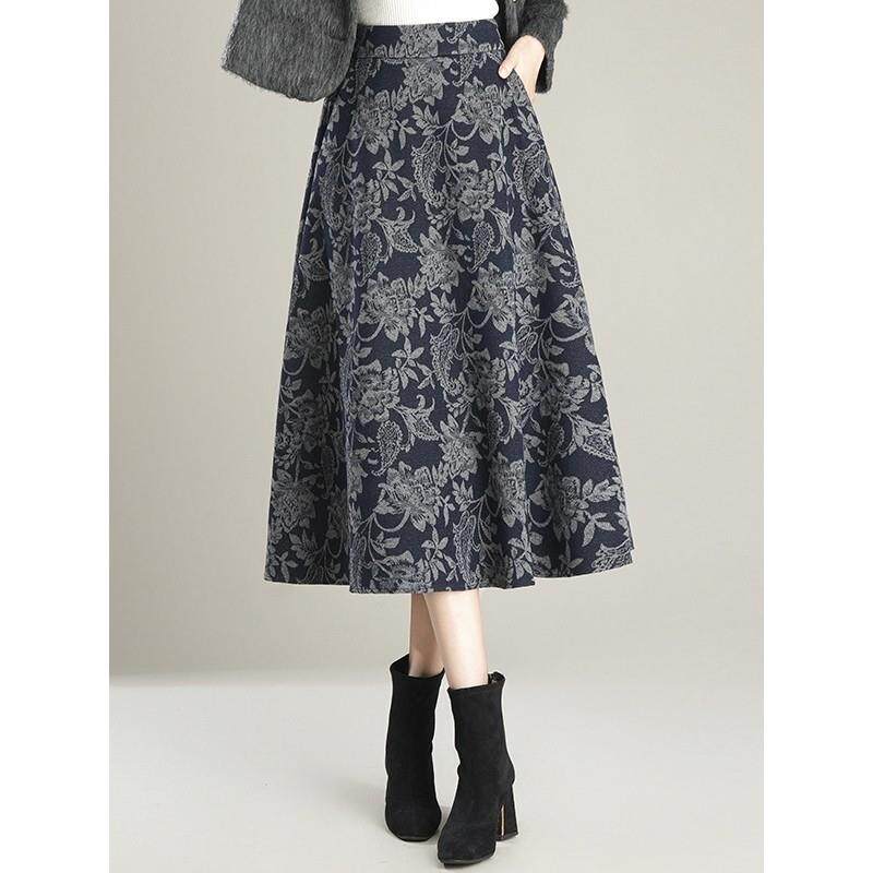 高级感碎花半身裙女2025秋冬加厚毛呢垂感显瘦A字小个子爆款半裙
