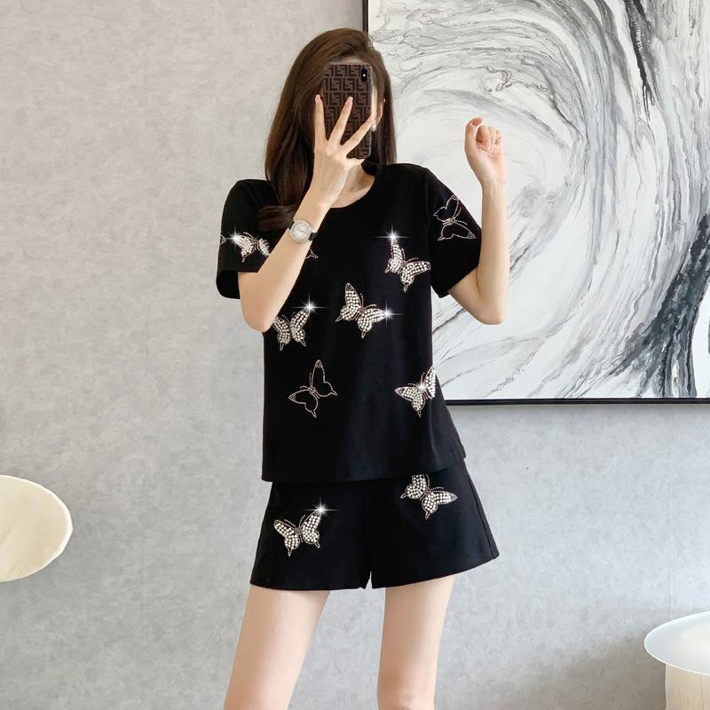 欧洲站时尚休闲运动套装女夏薄款2025年新款小个子短袖短裤两件套