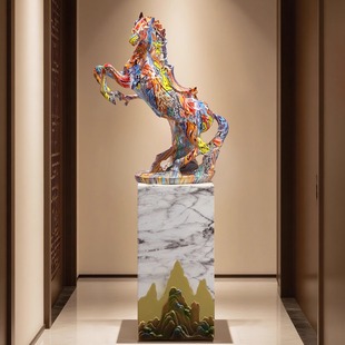 轻奢高档彩色骏马落地大型摆件马到成功客厅办公室玄关装饰品礼物