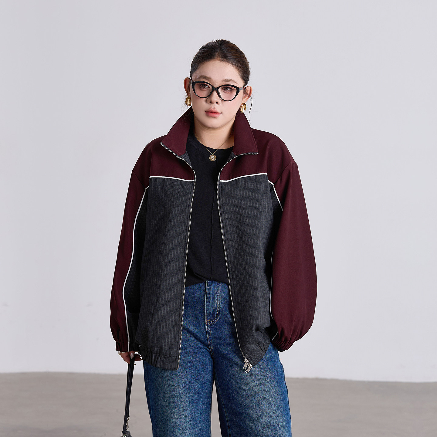 大码女装灰色条纹拼色宽松教练夹克女春秋胖mm设计感休闲短款外套