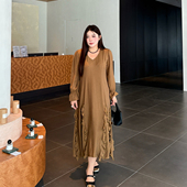 2025秋新款 别致柳叶边V领中长裙大码 女装 胖mm宽松显瘦遮肚连衣裙