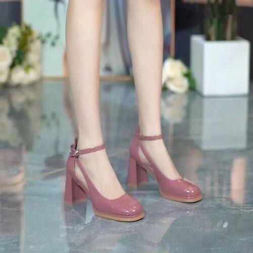 2026 Spring/Summer New  Hollow-out Sandals for Women - Singl
