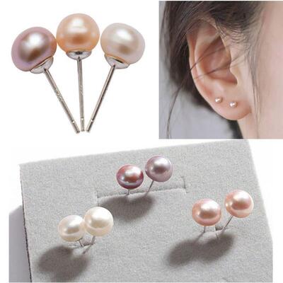 Nine hundred and twenty-five silver ear nails, and a silver