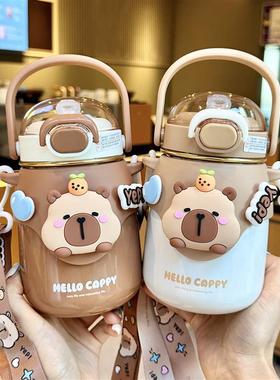 Kapibaras little belly warms his own cup, which adjusts the