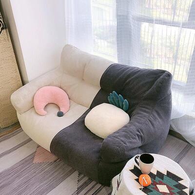 The lazy sofa and rice two-man rental room is small on the b