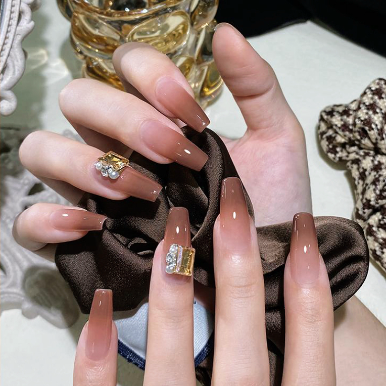 纯手工穿戴美甲成品长款显白高级温柔气质香槟金棕秋咖渐变琥珀钻