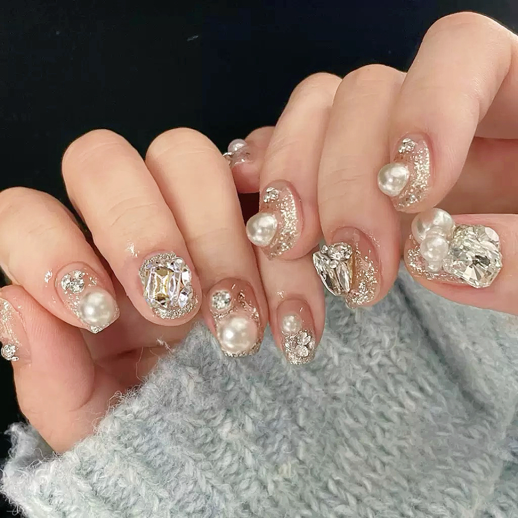 纯手工穿戴美甲成品短款显白温柔高级轻奢爆闪不掉钻珍珠铂金香槟