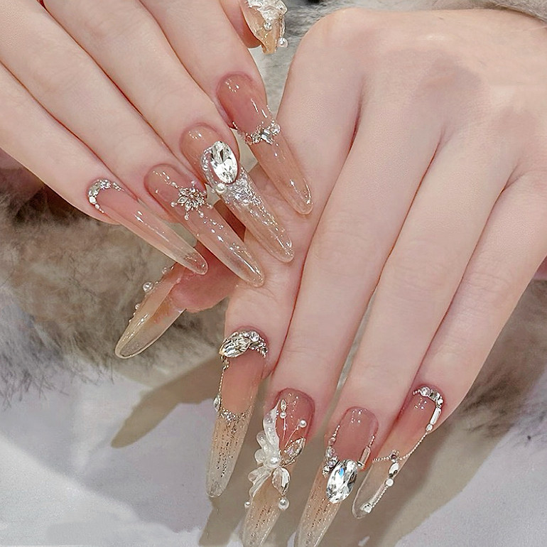 纯手工穿戴美甲成品显白高级温柔气质中长款仙粉碎闪粉蝴蝶拼钻链,彩妆/香水/美妆工具,穿戴甲/甲片,淘宝优惠券,粉丝福利购,淘宝优惠卷