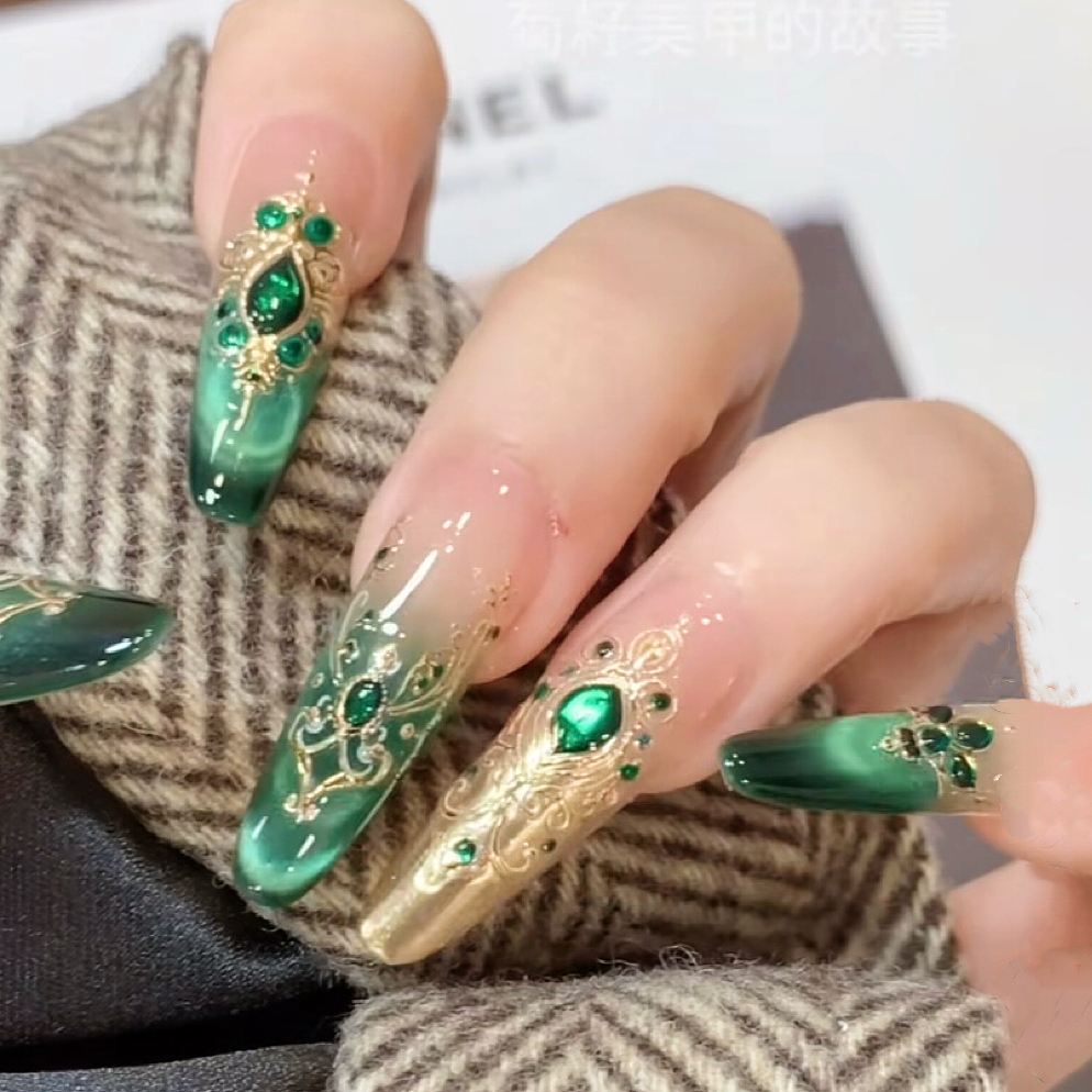 纯手工穿戴美甲长款成品祖母绿宝石渐变猫眼鎏金贵气甄嬛护甲高级