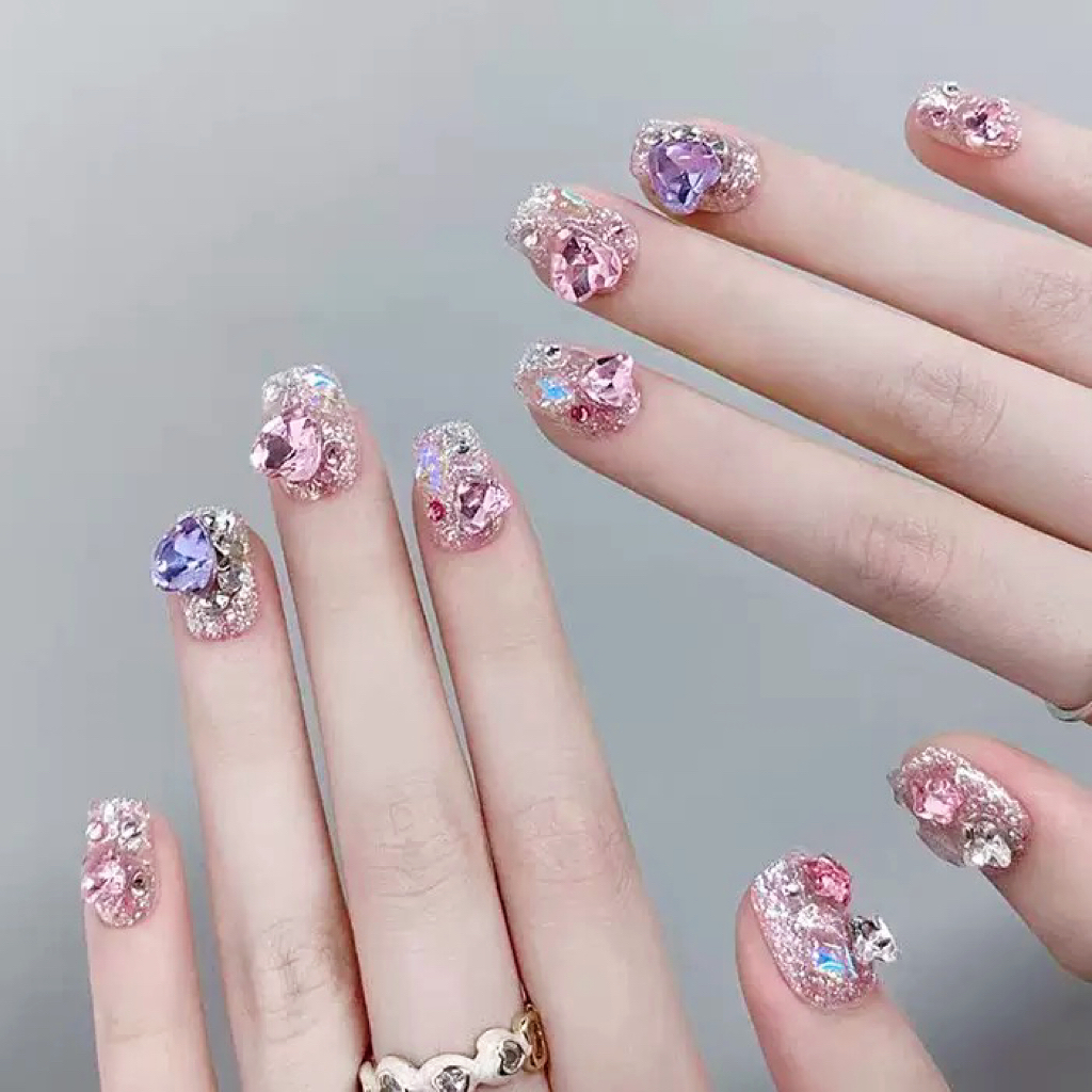 纯手工穿戴美甲成品短款显白高级温柔粉碎钻爆闪彩钻春夏百搭少女