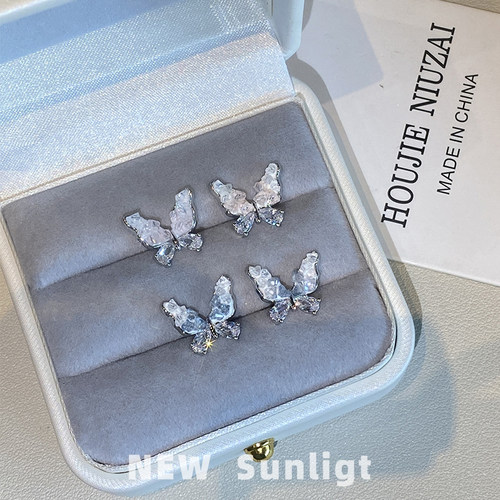 NEWSunlight新款清冷系蝴蝶耳钉