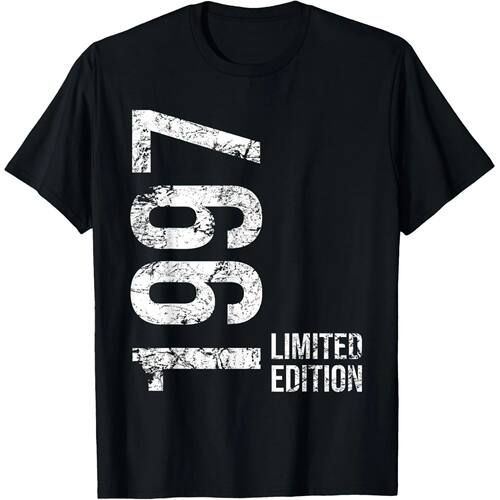 28th Birthday Man Woman 28 Years 1997 Birthday T-Shirt Summe