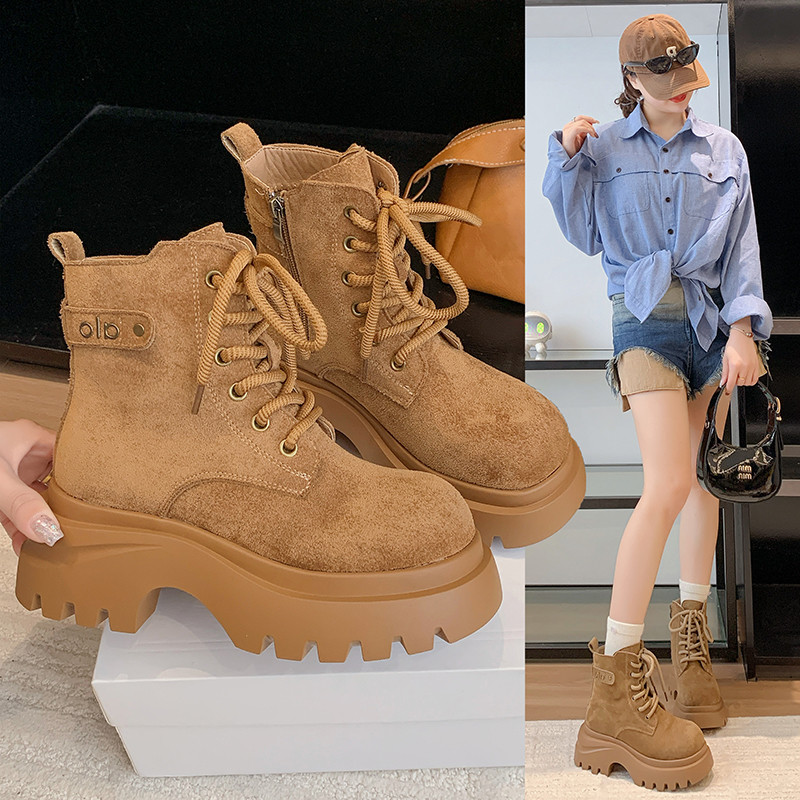 马丁靴女款2025新款英伦风棕色巨好看超火高级感炸街爆马丁短靴子