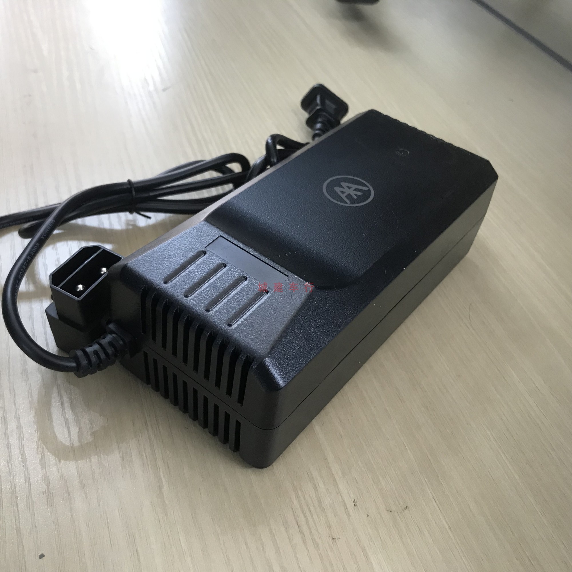 爱玛电动车充电器小玛S1原装