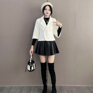 小香风毛呢外套女短款秋冬高级感小个子仿水貂绒小款白色毛毛外衣