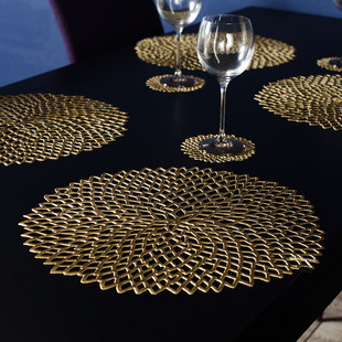 日本代购chilewich大丽花不规则边镂空餐具垫 餐垫 冷艳现代感