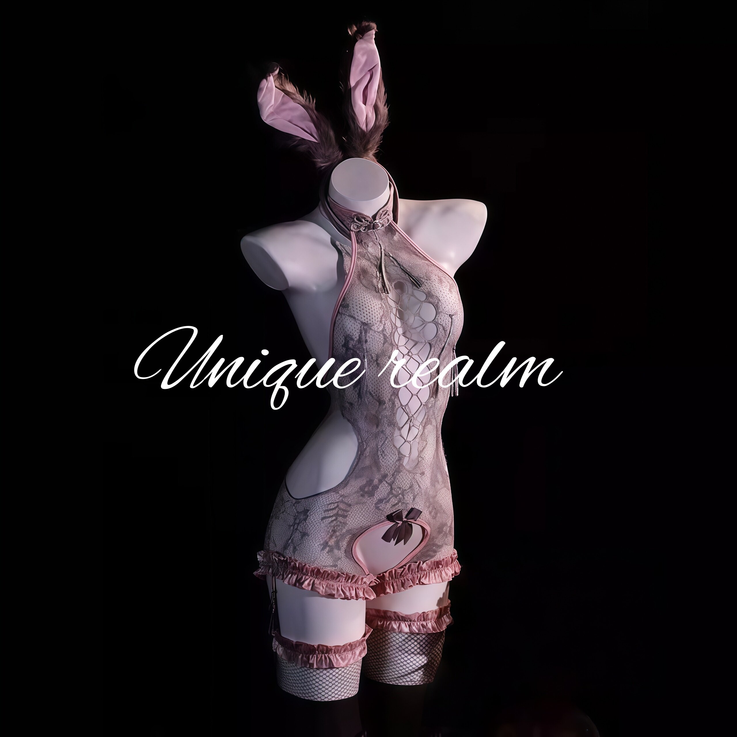 谧境「黛粉兔伶」兔女郎性感辣妹中式镂空制服开档纯欲连体衣qqny