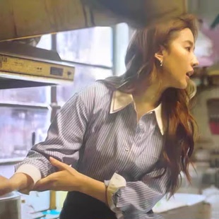 玫瑰的故事刘亦菲黄亦玫同款蓝色条纹衬衫女上衣牛仔半身裙套装潮