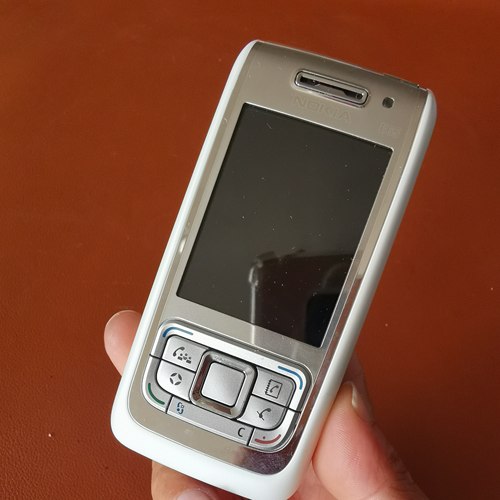 诺基亚e65原装成色新细小瑕疵功能好实拍图
