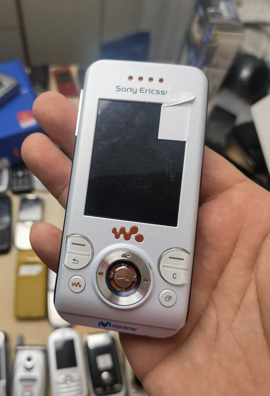 索尼爱立信 w580 经典滑盖音乐 库存全新 移动卡 实拍图