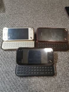 诺基亚 N97mini 三色齐全 原装库存货 按键机最后的旗舰 实拍图