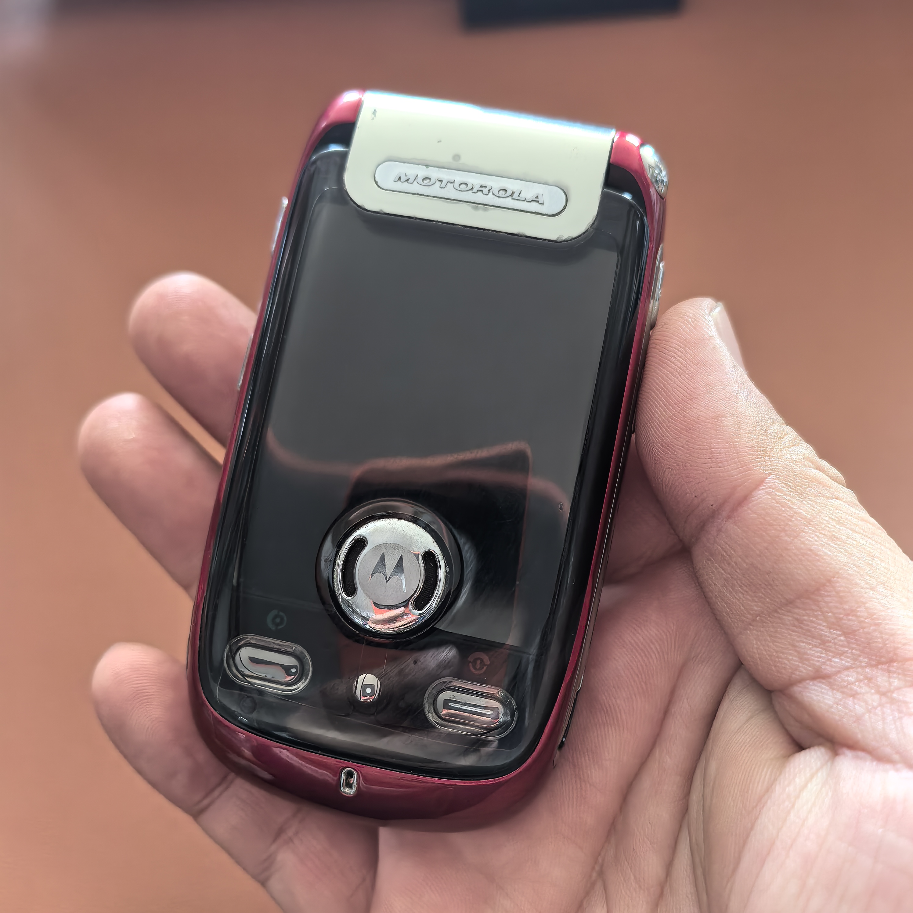 摩托罗拉 A1200 自动翻盖版 工程机 实拍图 移动卡