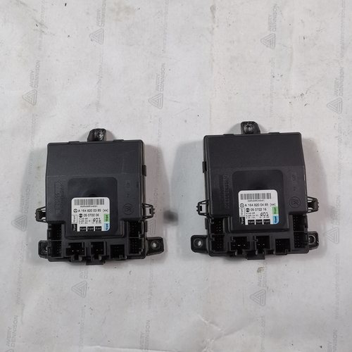 适用奔驰W164 GL450 W251 W245 B200 R350 ML500车门电脑控制模块