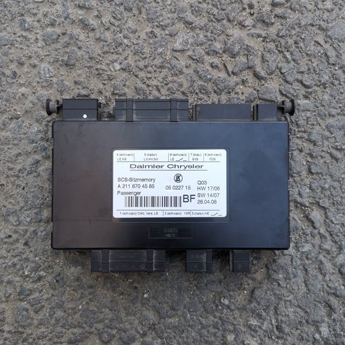 适用奔驰W211座椅加热电脑E200E240E280E300E350车门控制模块