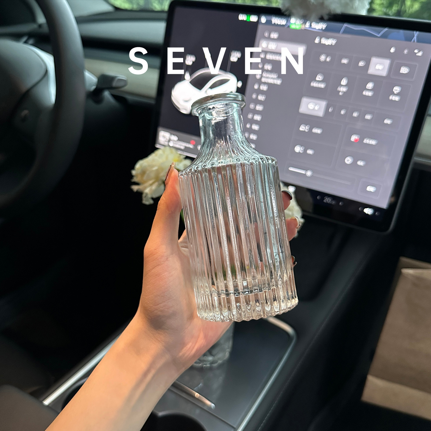 创意简约玻璃花瓶中控台插花瓶车内插花瓶装饰简约ins风车内养花