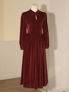 喵吉新中式长袖收腰敬酒服订婚裙小个子长款丝绒红色连衣裙女秋冬