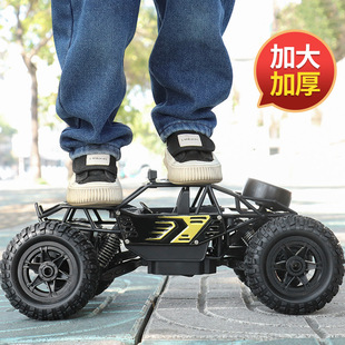 Super sized remote-controlled car charging toy car男孩玩具车