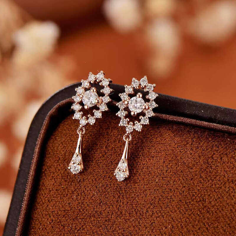 纯18k金玫瑰金白金流苏水滴钻石耳钉女 精致气质群镶复古优雅耳环