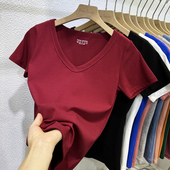 新款 经典 V领露锁骨纯色百搭短袖 2025夏季 T恤女修身 显瘦正肩上衣女